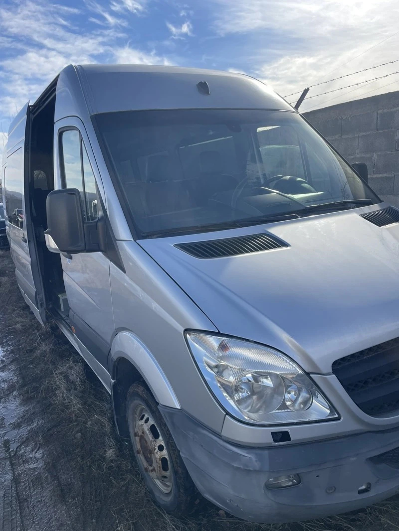 Mercedes-Benz Sprinter 518 Автобус 18+1, снимка 2 - Бусове и автобуси - 44151509