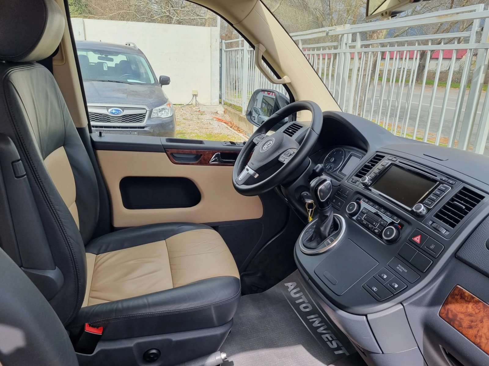 VW Multivan 2.0TDI* 4x4* DSG* HighLine, снимка 12 - Бусове и автобуси - 53899874