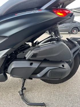 Piaggio Beverly 400S-ABS-ASR-8400км.-КАТО НОВ | Auto.bg — изображение 12