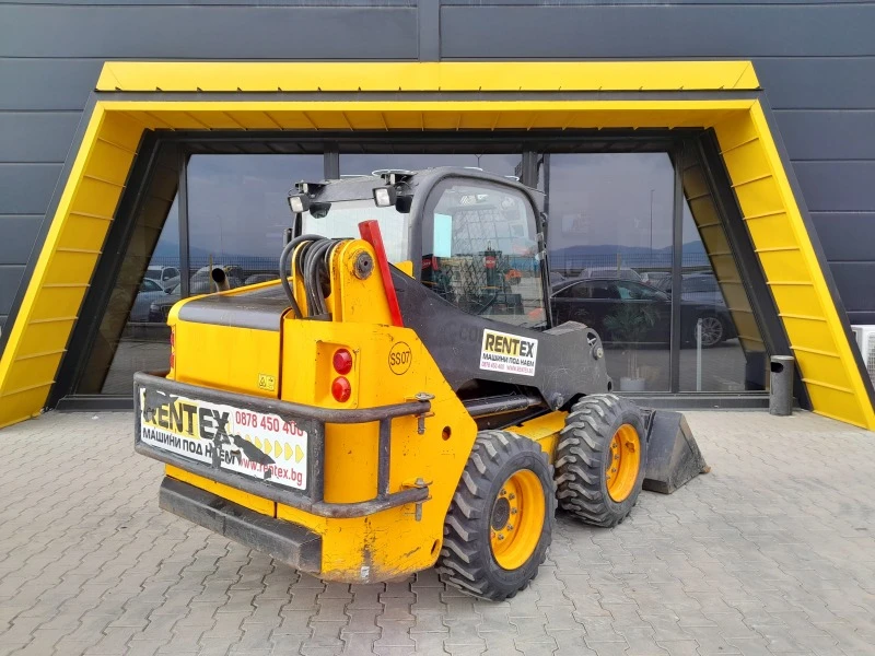 Мини челни товарачи JCB 135 2800кг, снимка 5 - Индустриална техника - 44402527