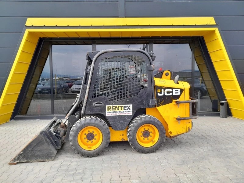 Мини челни товарачи JCB 135 2800кг, снимка 2 - Индустриална техника - 44402527