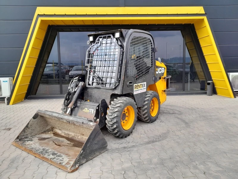 Мини челни товарачи JCB 135 2800кг, снимка 9 - Индустриална техника - 44402527