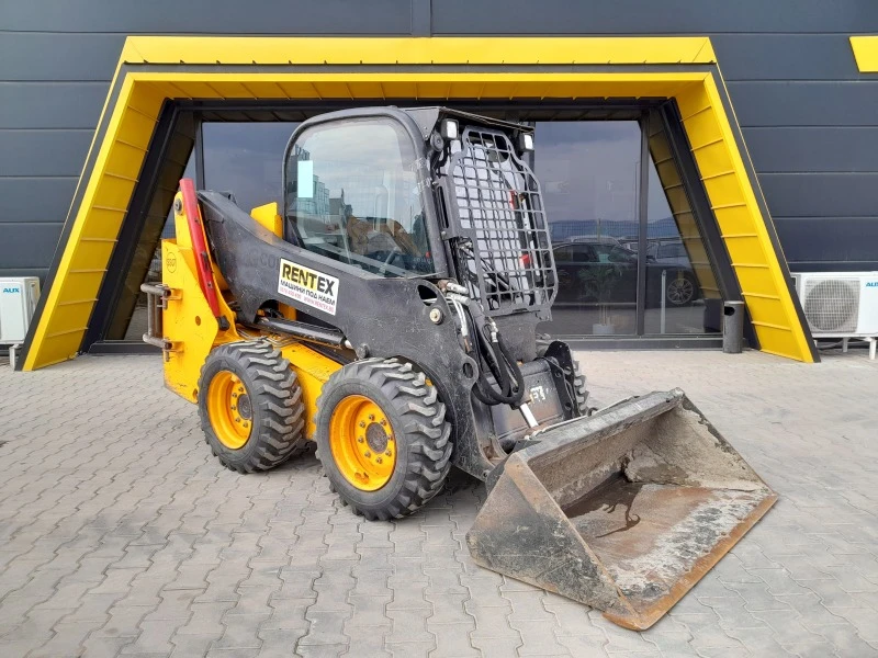 Мини челни товарачи JCB 135 2800кг, снимка 7 - Индустриална техника - 44402527