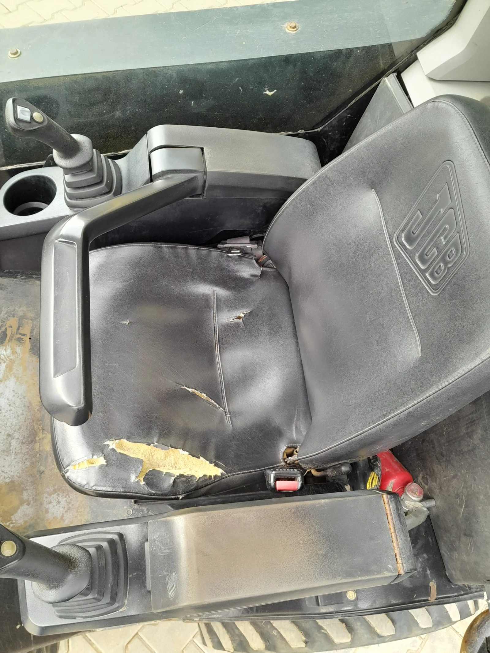    JCB 135 2800 | Mobile.bg   15