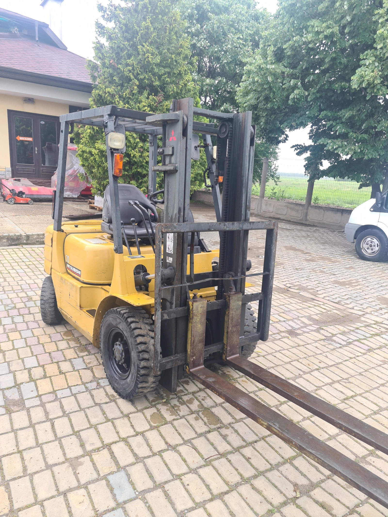  Mitsubishi  | Mobile.bg   2