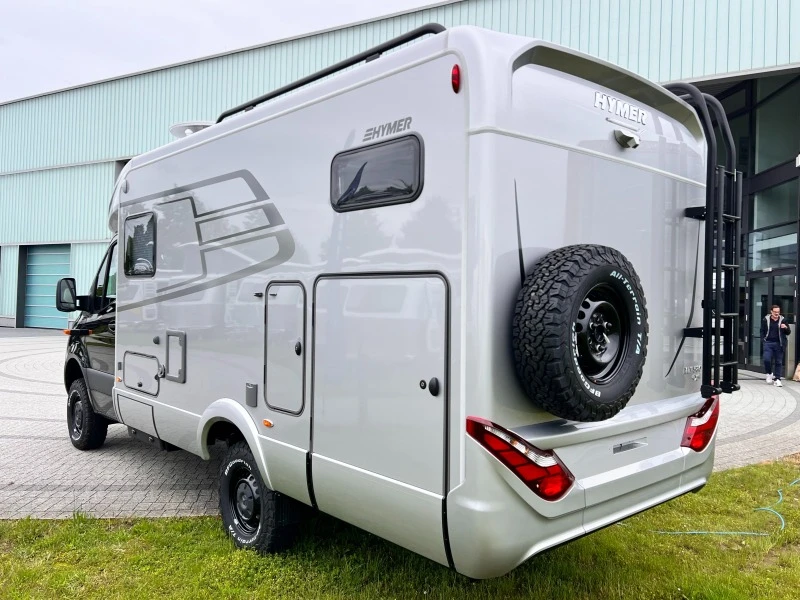 Кемпер HYMER / ERIBA 4X4 MLT CrossOver 3500 кг., снимка 3 - Каравани и кемпери - 46205485