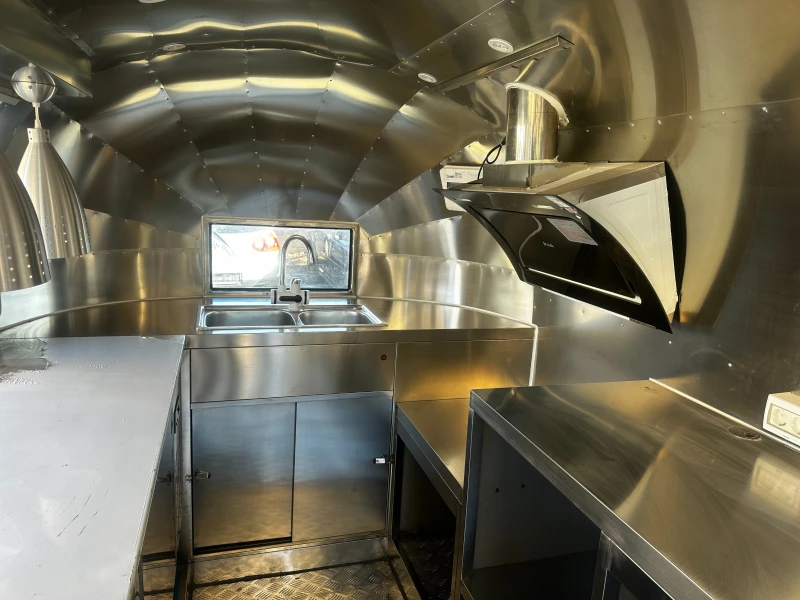 Каравана Други Erzoda 2022, снимка 7 - Каравани и кемпери - 53532466