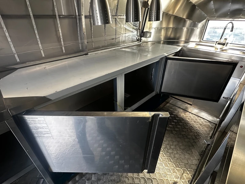 Каравана Други Erzoda 2022, снимка 15 - Каравани и кемпери - 53532466