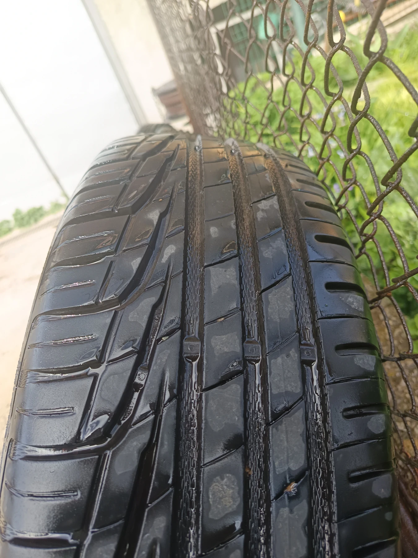 Гуми с джанти Uniroyal 215/65R16, снимка 5 - Гуми и джанти - 54396002