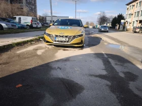 Hyundai Elantra 2.0 MPI, снимка 2