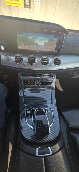Mercedes-Benz E 220  AMG, снимка 12