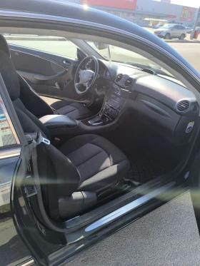 Mercedes-Benz CLK W209, снимка 8 - Автомобили и джипове - 53666677