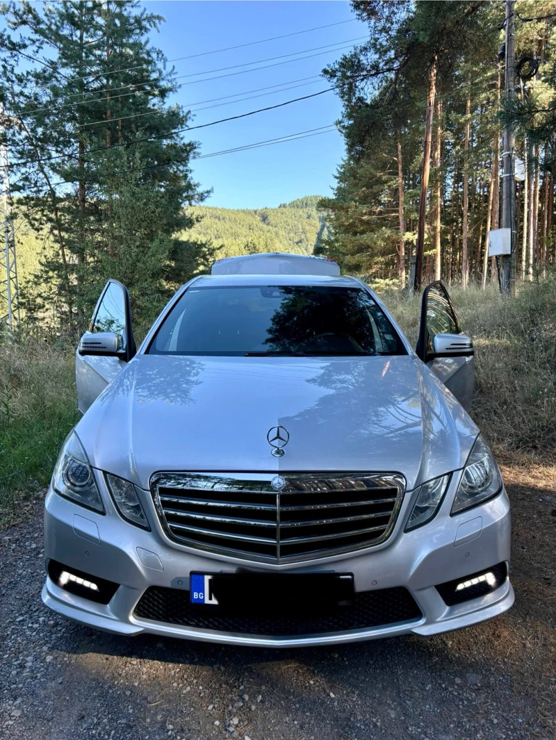 Mercedes-Benz E 350 4 matic, снимка 1 - Автомобили и джипове - 49537296