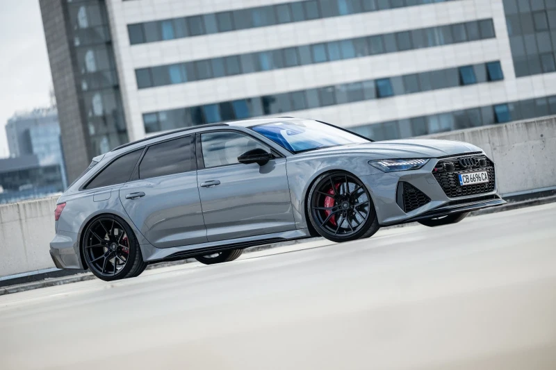 Audi Rs6 1001HP/CERAMIC/CARBON/360/B&O/ГАРАНЦИЯ !, снимка 4 - Автомобили и джипове - 46849257