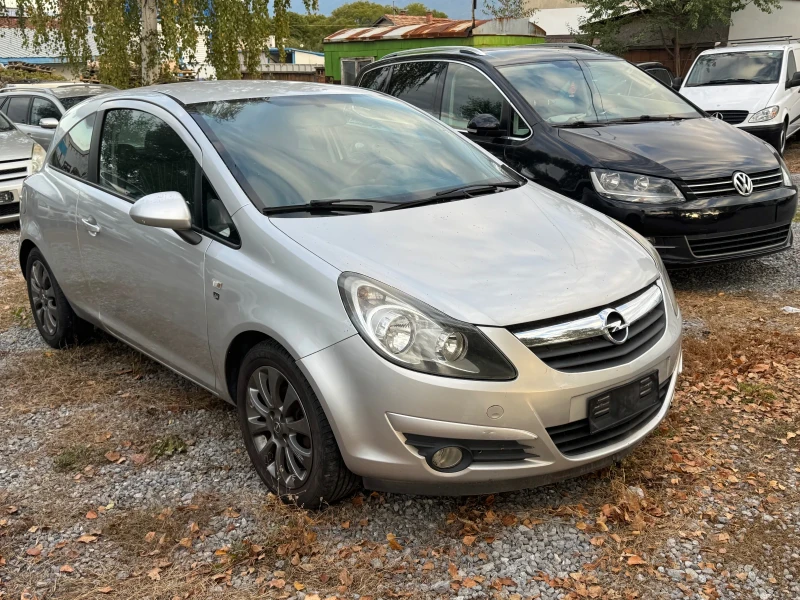 Opel Corsa 1.2i Газ, снимка 2 - Автомобили и джипове - 47815703