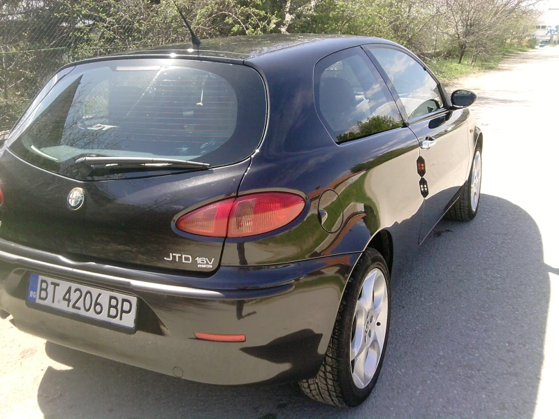 Alfa Romeo 147, снимка 4 - Автомобили и джипове - 48909473