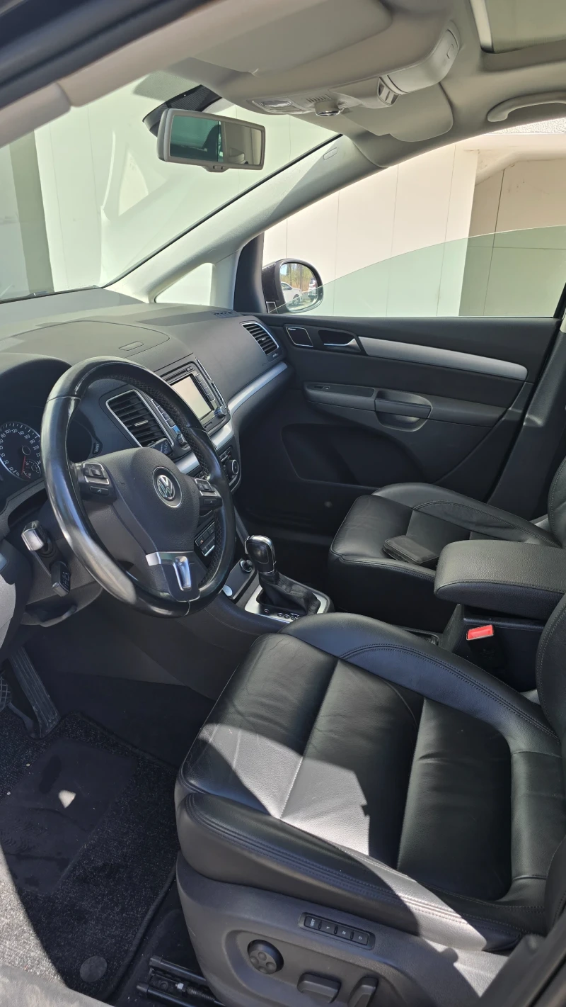 VW Sharan 2.0 TSI Ел Теглич, Всички екстри, снимка 10 - Автомобили и джипове - 51774749