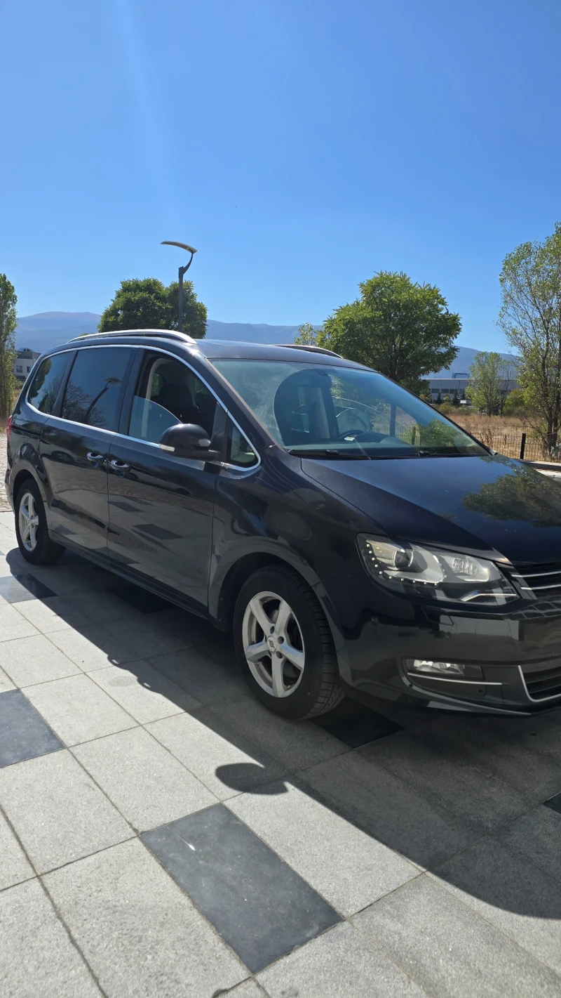 VW Sharan 2.0 TSI Ел Теглич, Всички екстри, снимка 2 - Автомобили и джипове - 51774749