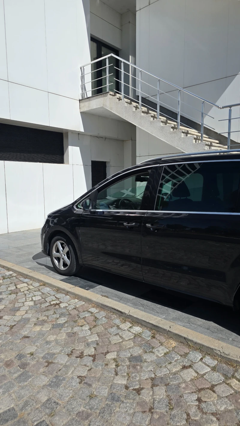 VW Sharan 2.0 TSI Ел Теглич, Всички екстри, снимка 7 - Автомобили и джипове - 51774749