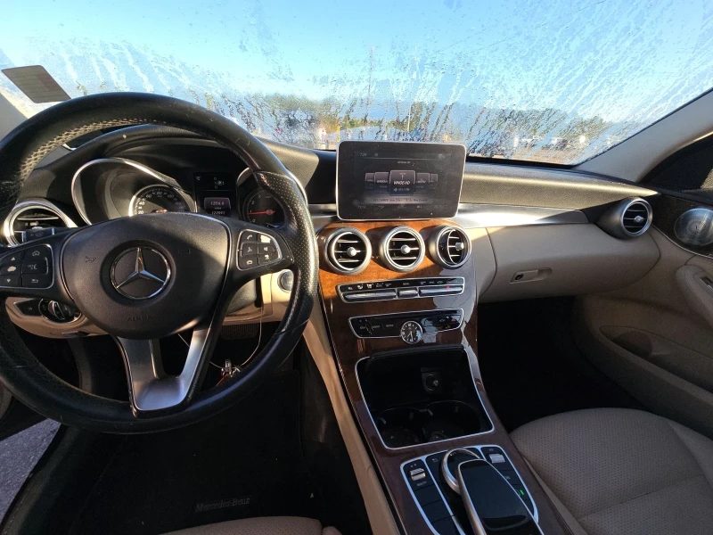 Mercedes-Benz C 300 4MATIC| BURMESTER| ЗАДНА КАМЕРА| KEYLESS GO| ПАНОР, снимка 11 - Автомобили и джипове - 52438265