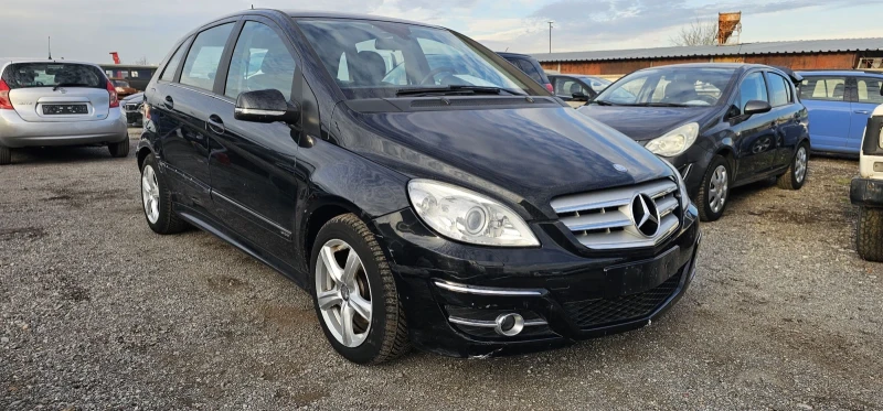 Mercedes-Benz B 200 2.0CDI , снимка 4 - Автомобили и джипове - 52836187