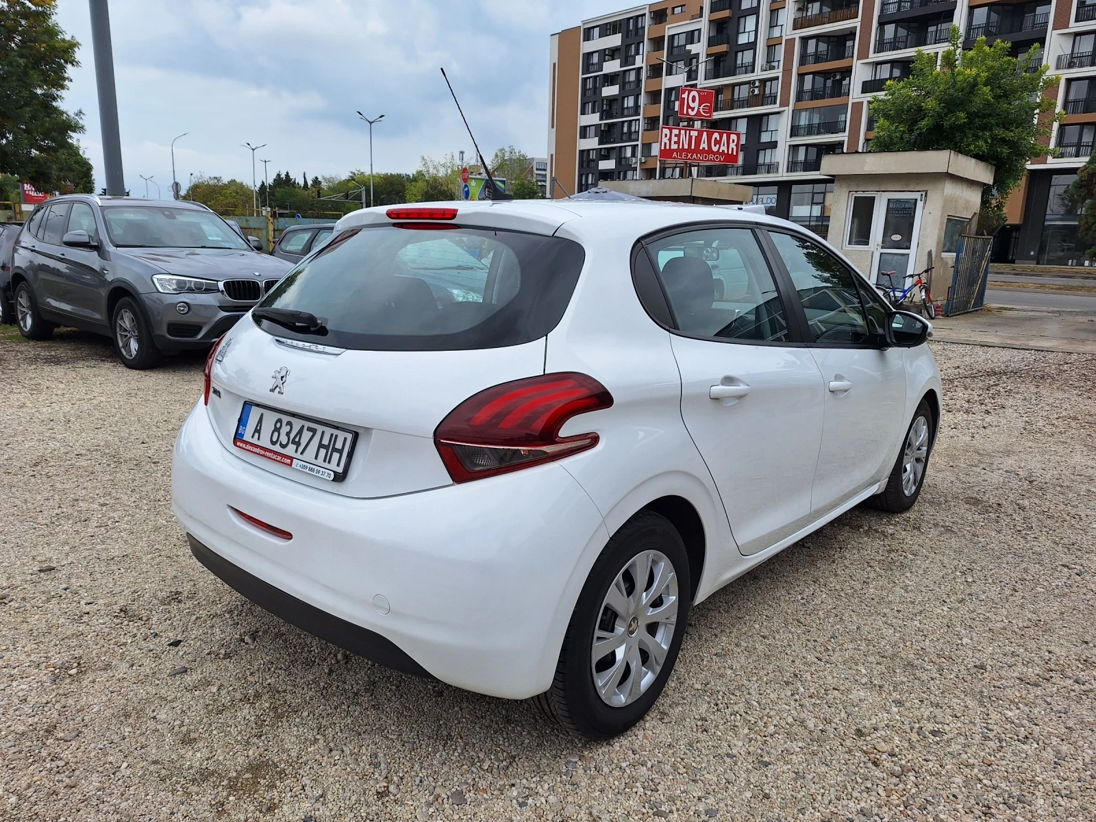 Peugeot 208 1.6 HDI - изображение 7