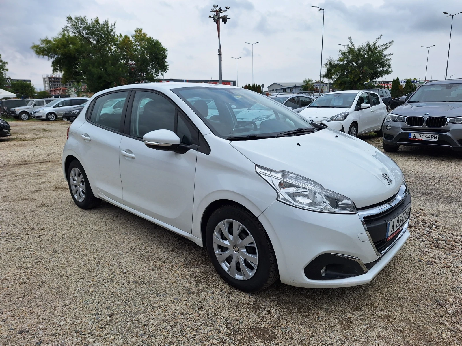 Peugeot 208 1.6 HDI - [1] 