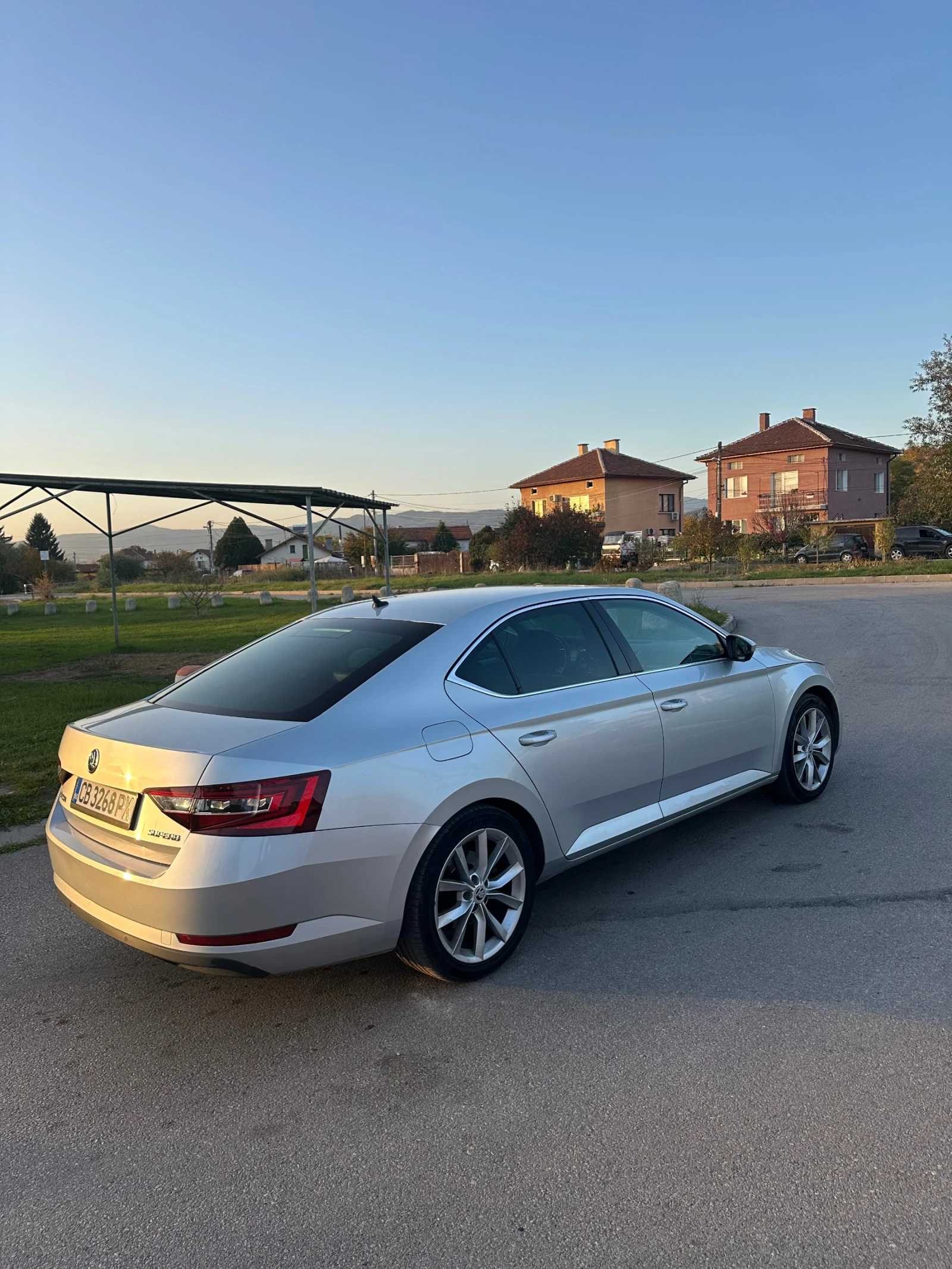 Skoda Superb  Top ! 2.0TDI 190кс - изображение 3