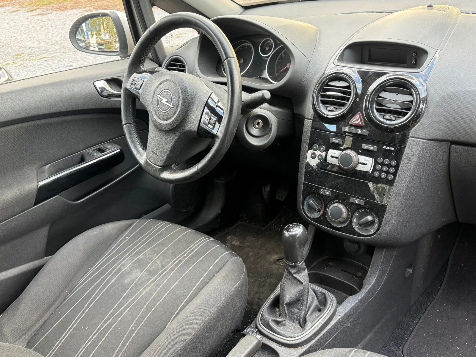 Opel Corsa 1.2i Газ - изображение 5