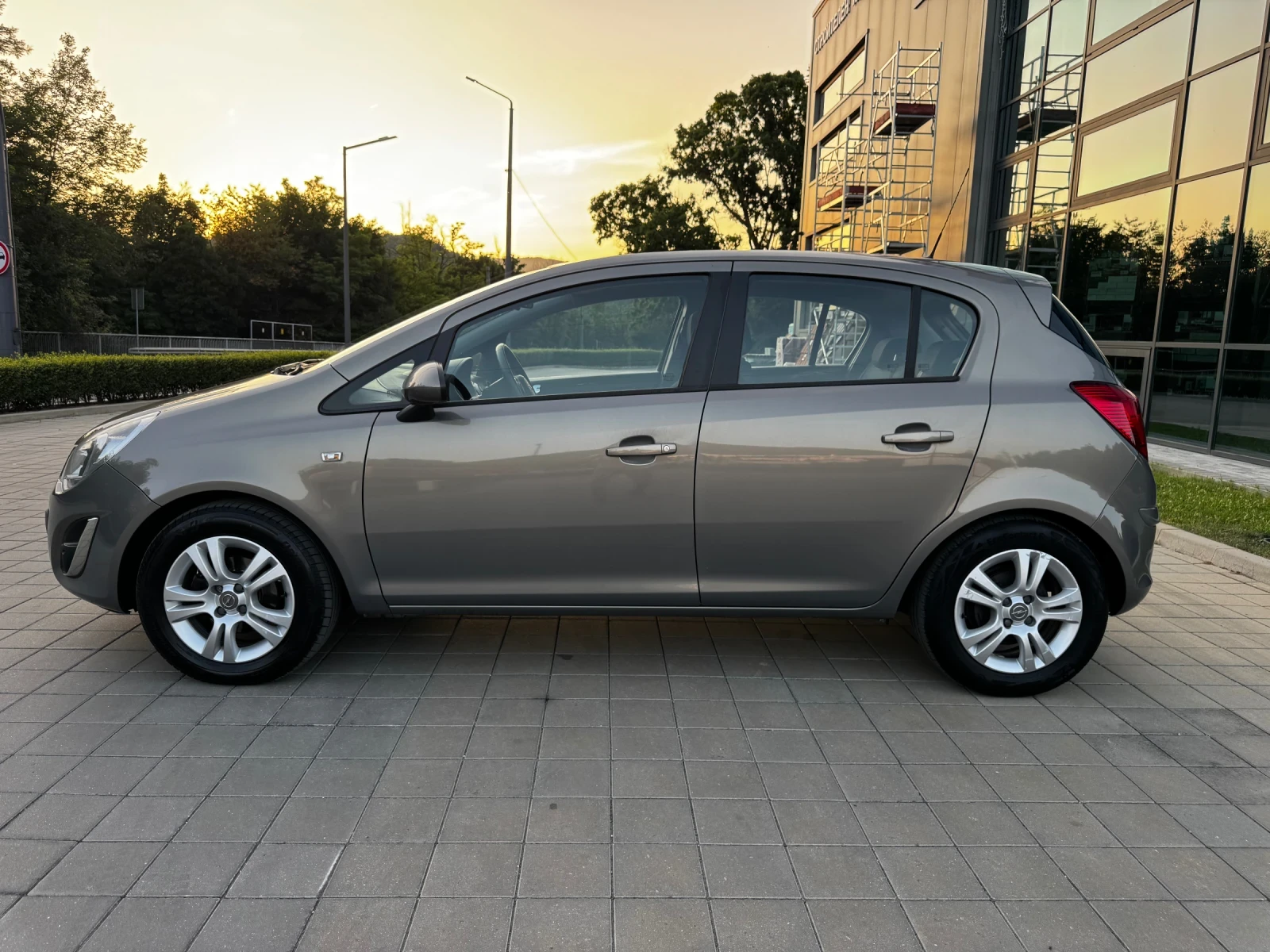 Opel Corsa 1.3cdti, * Cosmo* Navi* Tempomat* Klimatronik* Fac - изображение 8