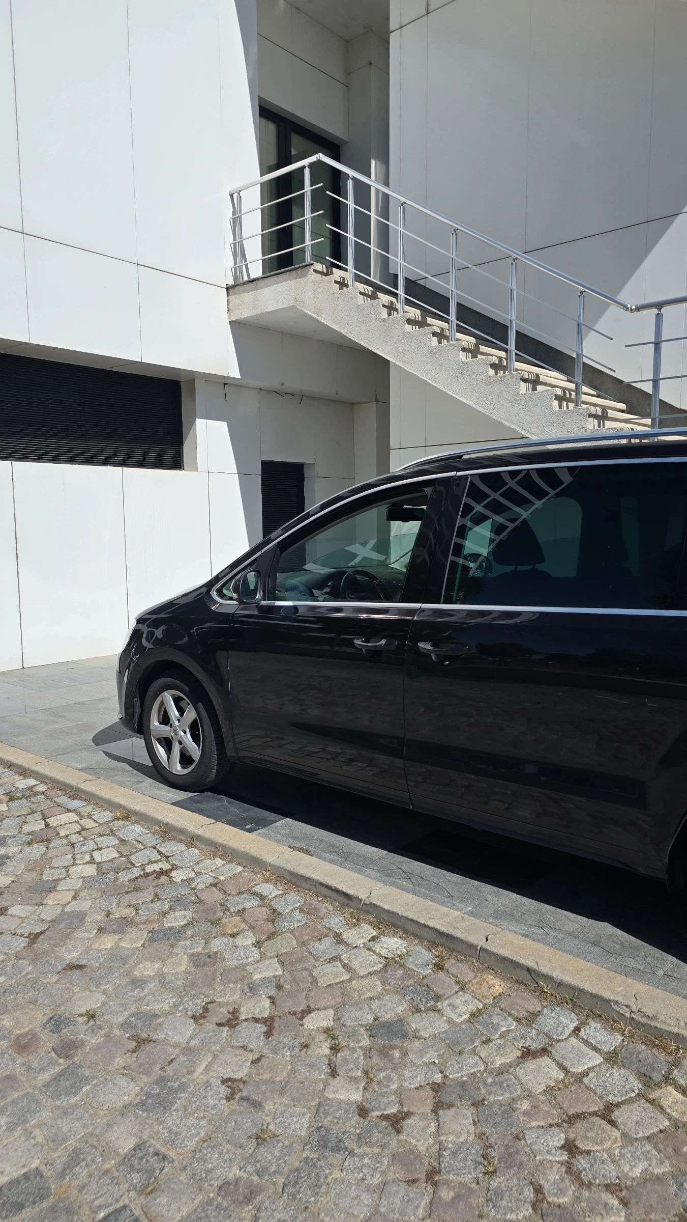 VW Sharan 2.0 TSI Ел Теглич, Всички екстри - изображение 7