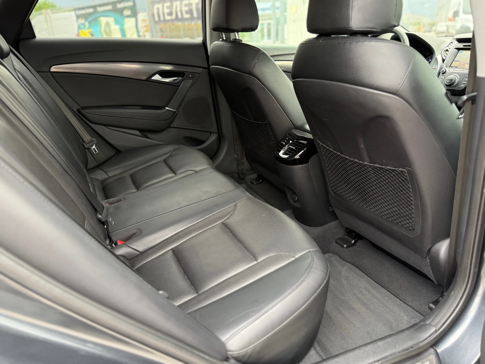 Hyundai I40 1.7CRDI* AVTOMAT* NAVI* PODGREV* PANORAMA* PARKTON - изображение 10