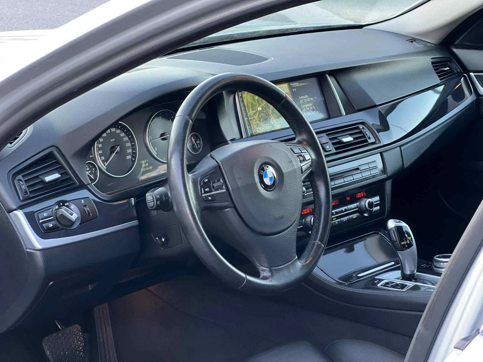 BMW 525 F11 525 xdrive facelift - изображение 8