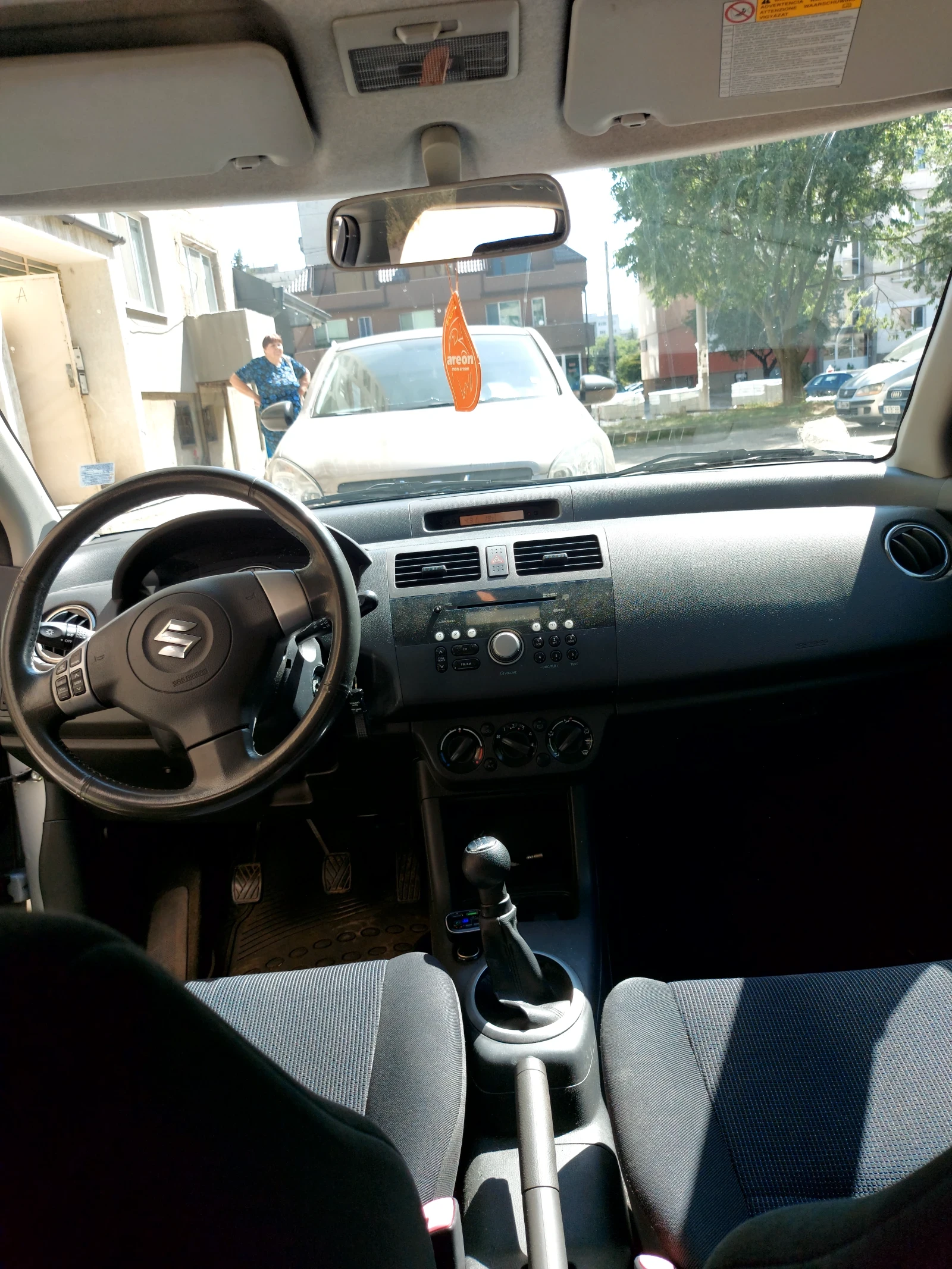 Suzuki Swift 1.3бензин 4х4  - изображение 9