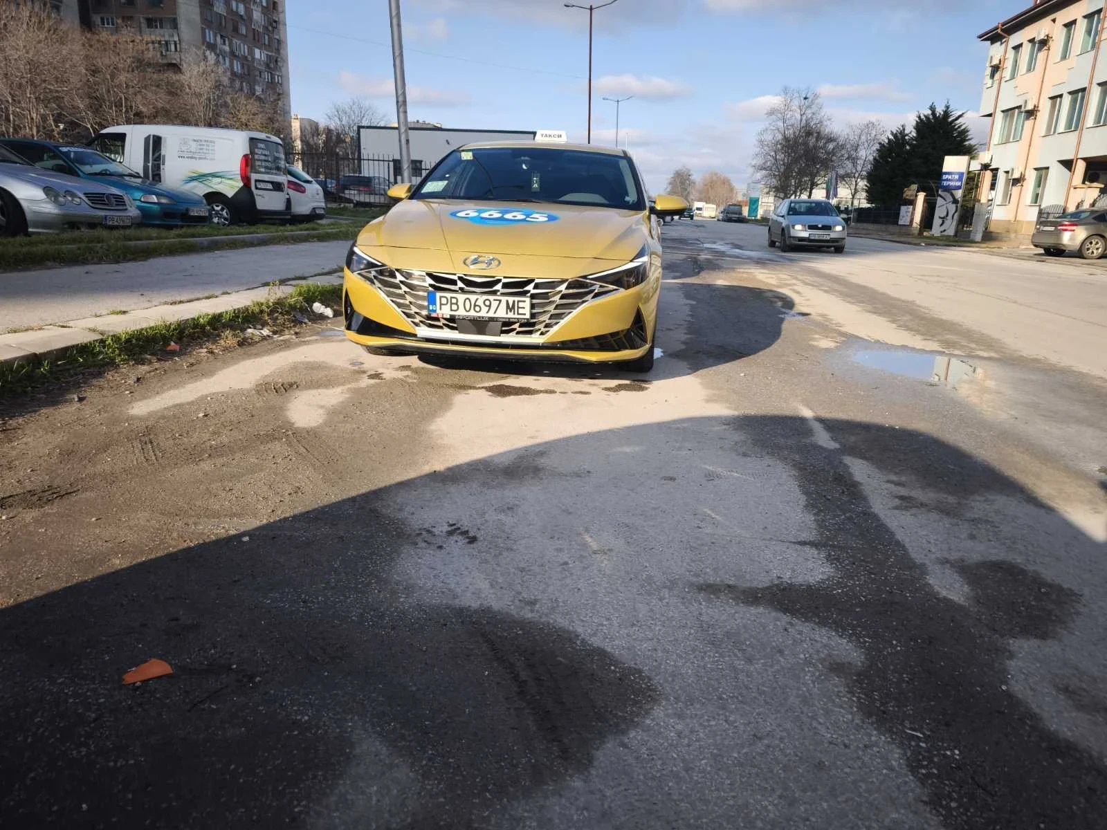 Hyundai Elantra 2.0 MPI - изображение 2