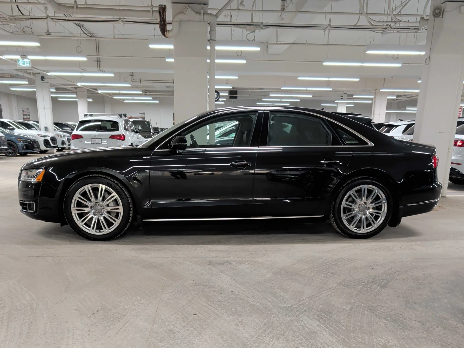 Audi A8 3.0 TDI * * ОБДУХВАНЕ * * CARFAX * * АВТО КРЕДИТ * - изображение 4