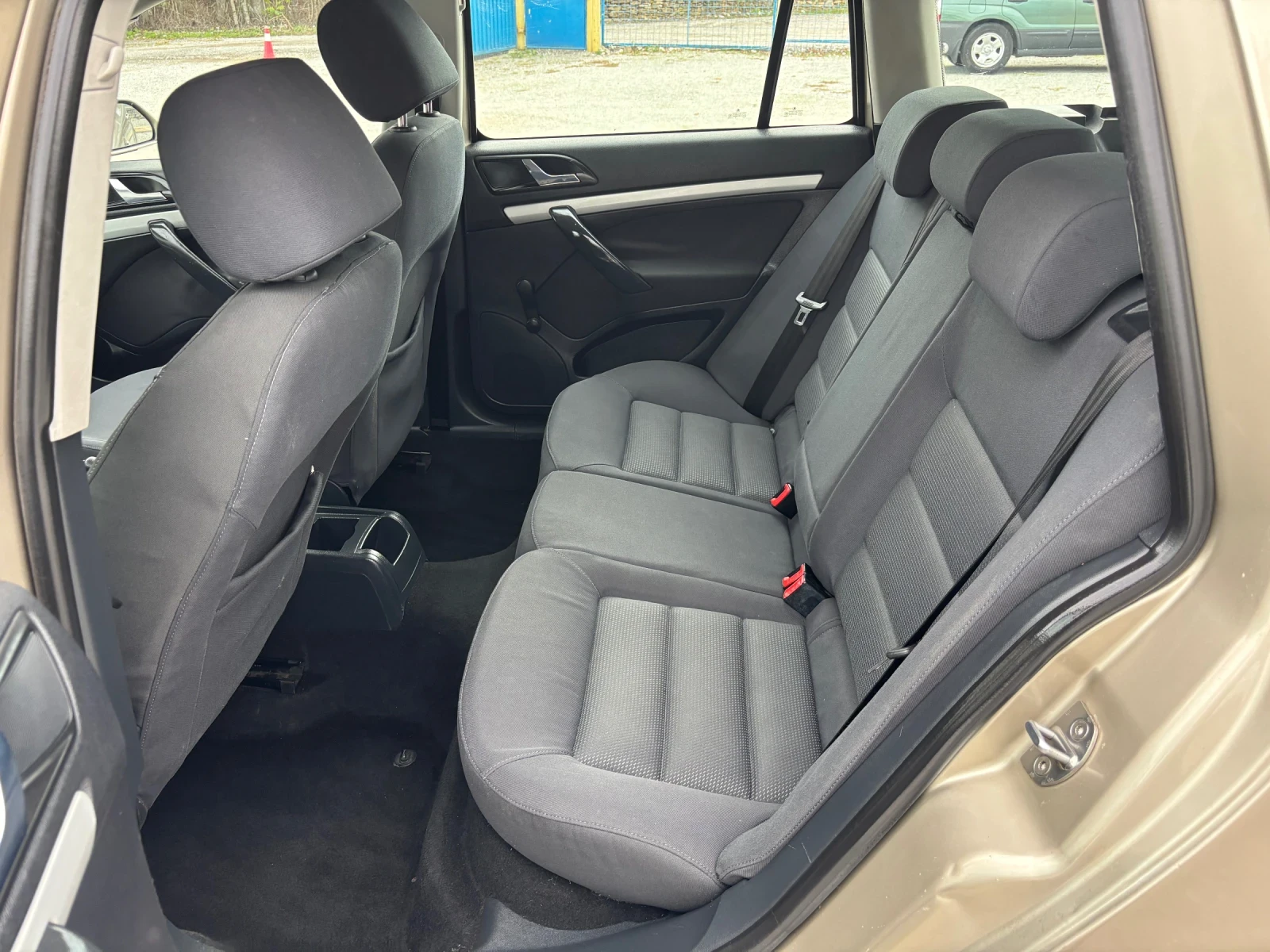 Skoda Octavia 1.6 MPi 102 кс ТРАНЗИТНИ НОМЕРА БАРТЕР - изображение 9