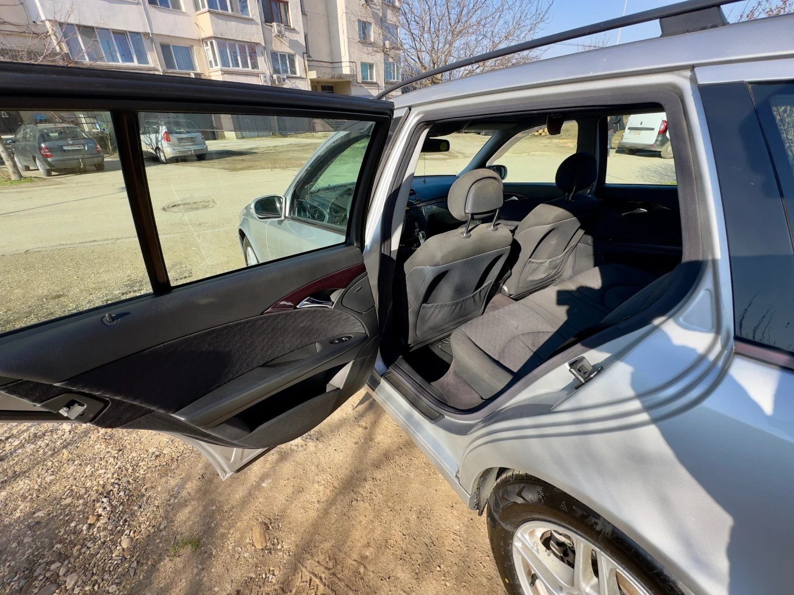 Mercedes-Benz E 220 Е 220 CDI, снимка 13 - Автомобили и джипове - 53715530