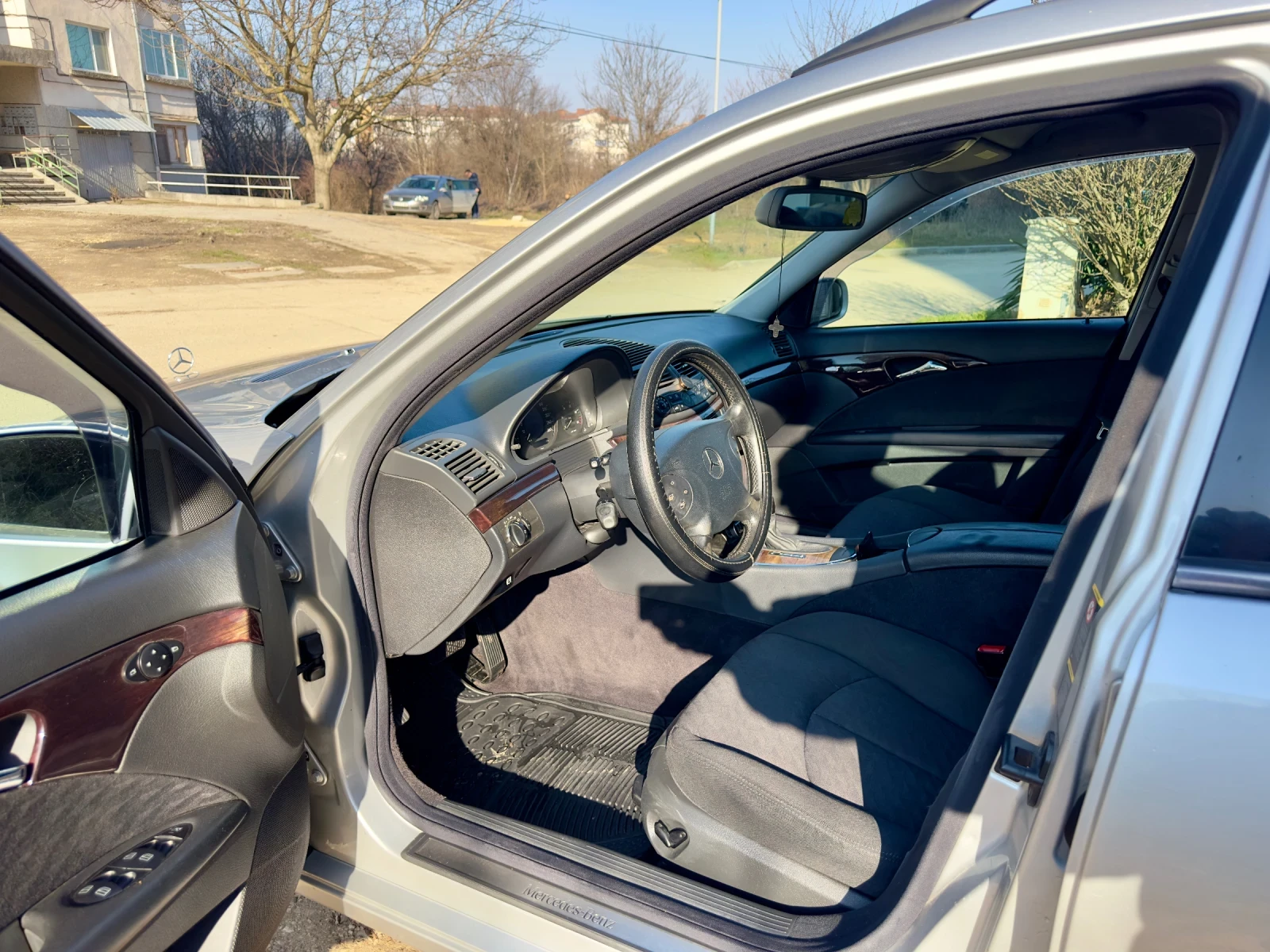 Mercedes-Benz E 220 Е 220 CDI, снимка 10 - Автомобили и джипове - 53715530