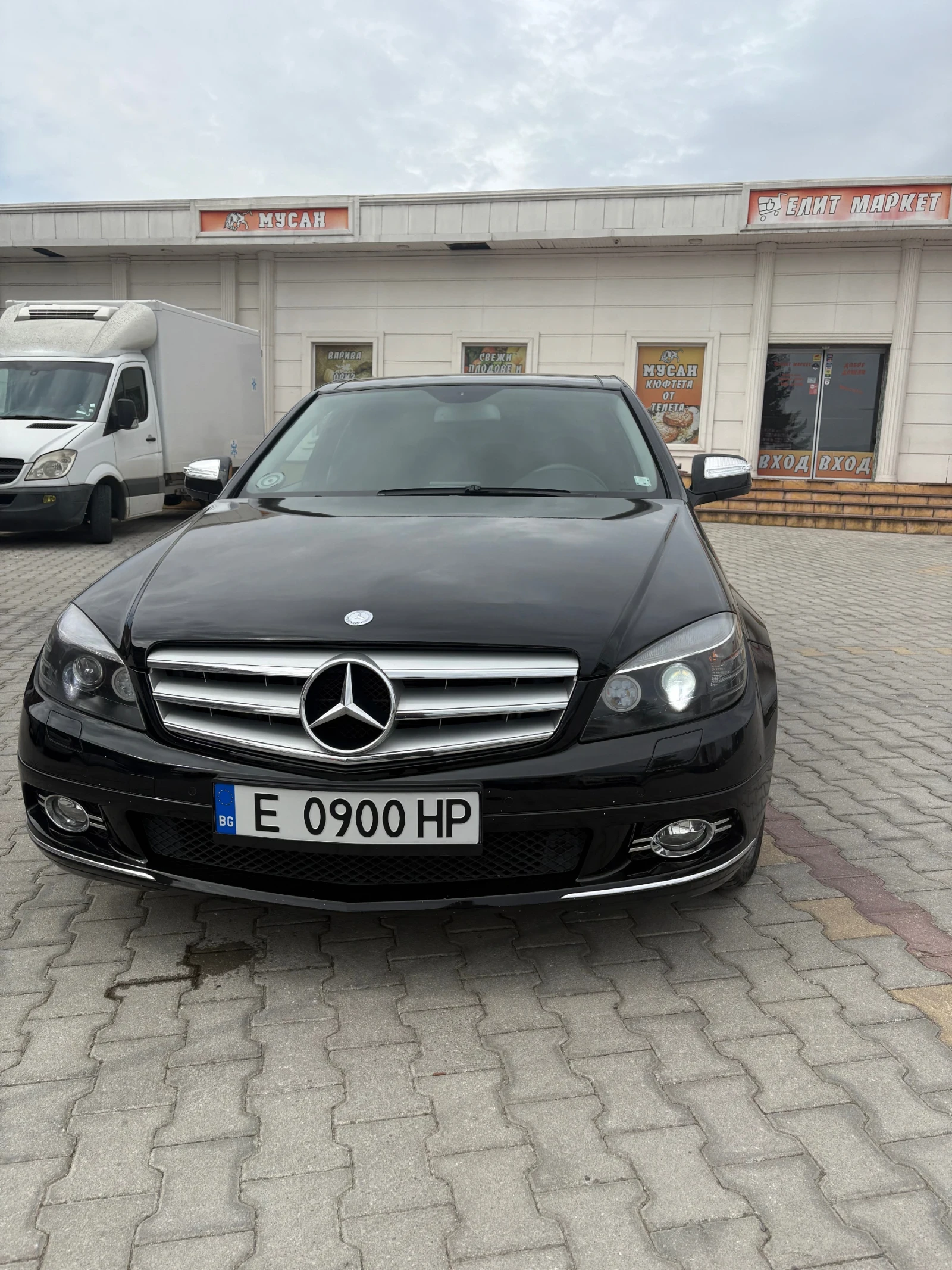 Mercedes-Benz C 320, снимка 2 - Автомобили и джипове - 54226476