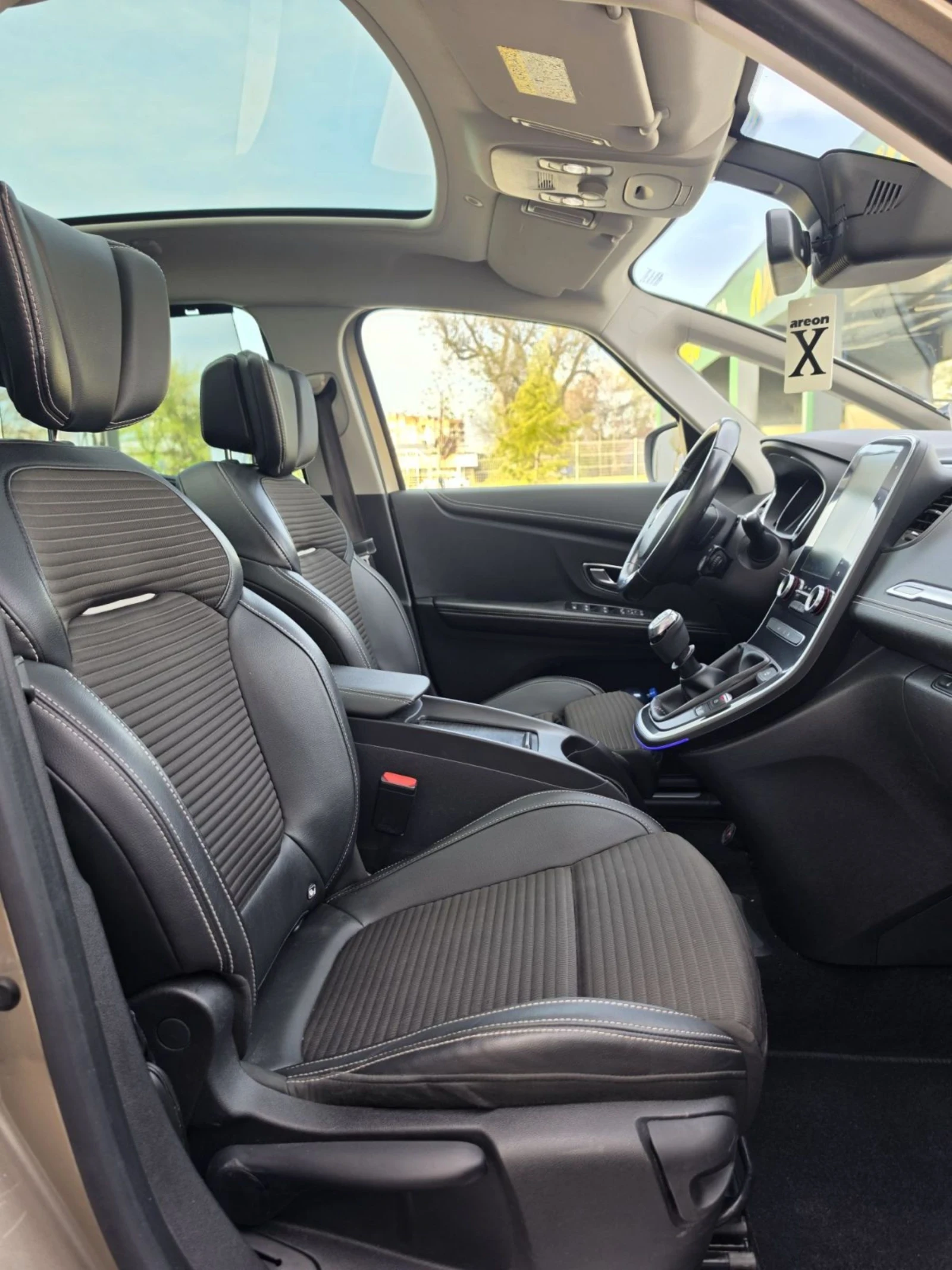 Renault Scenic Регистрирана, , снимка 10 - Автомобили и джипове - 54233029