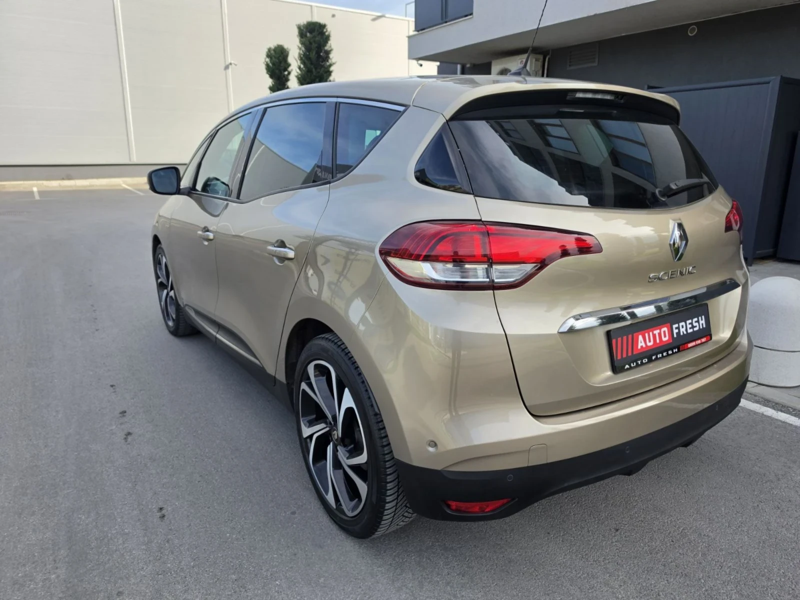 Renault Scenic Регистрирана, , снимка 6 - Автомобили и джипове - 54233029