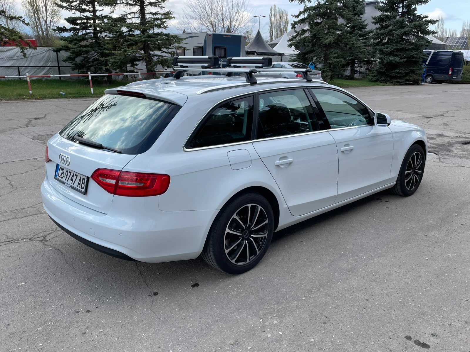 Audi A4 Avant 2.0 TDI, снимка 3 - Автомобили и джипове - 54321389