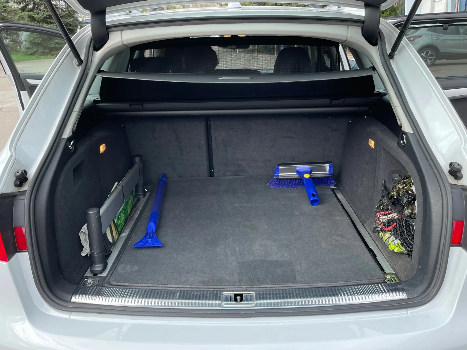 Audi A4 Avant 2.0 TDI, снимка 10 - Автомобили и джипове - 54321389