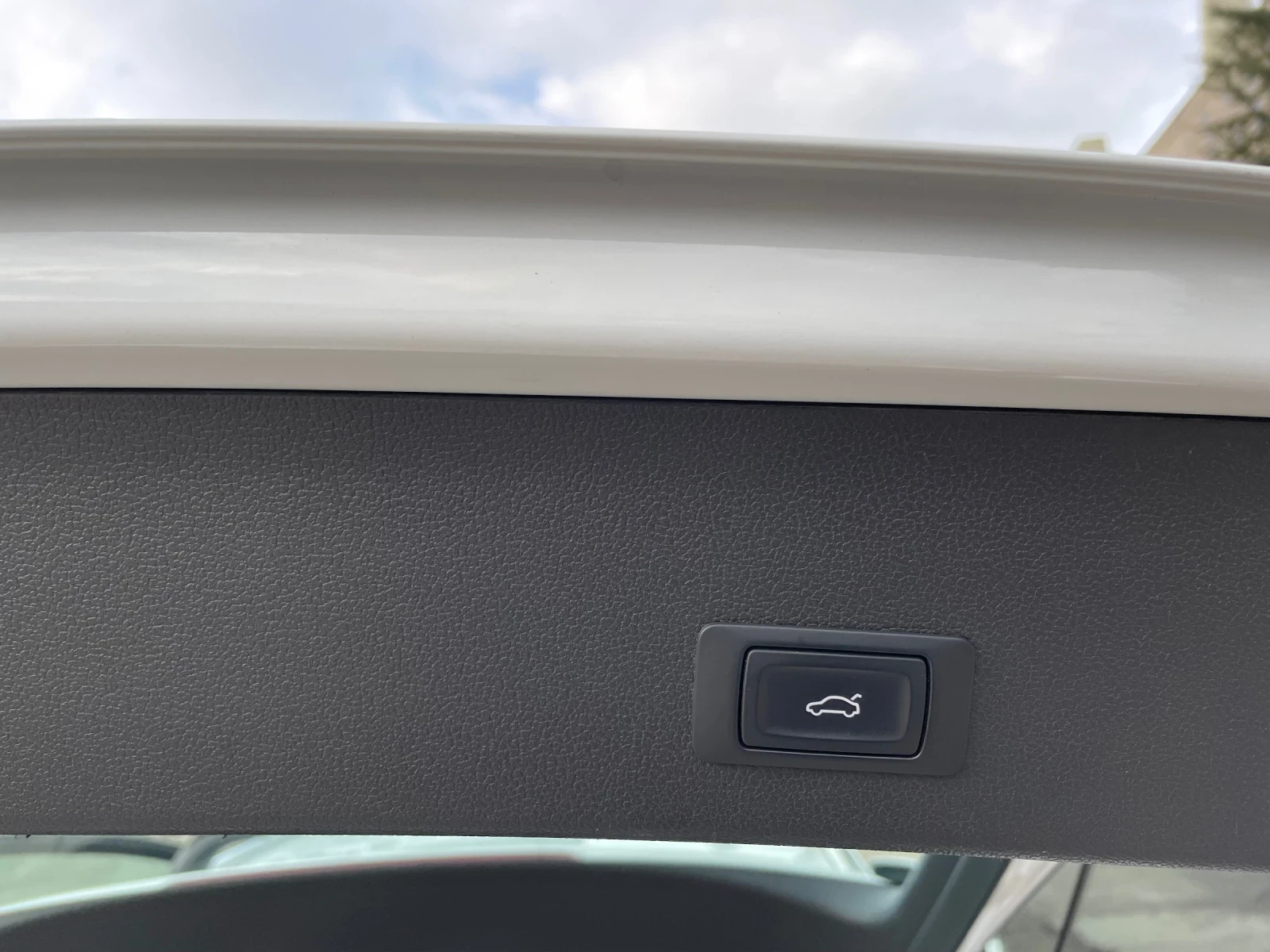 Audi A4 Avant 2.0 TDI, снимка 13 - Автомобили и джипове - 54321389