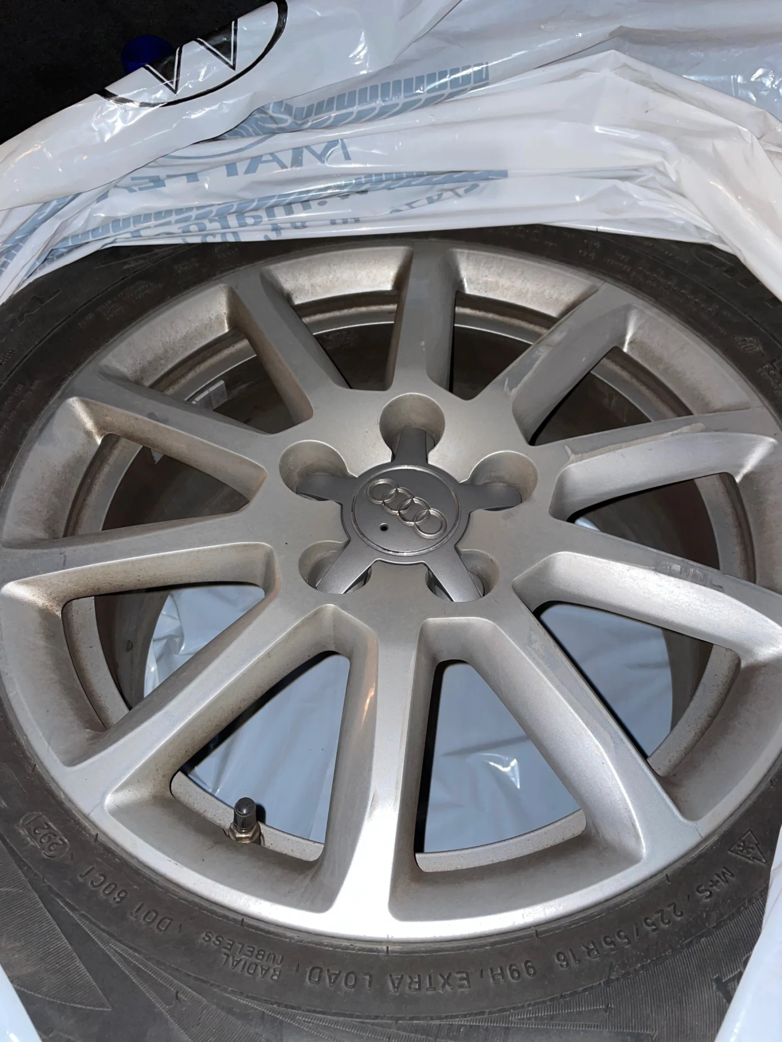 Audi A4 Avant 2.0 TDI, снимка 17 - Автомобили и джипове - 54321389