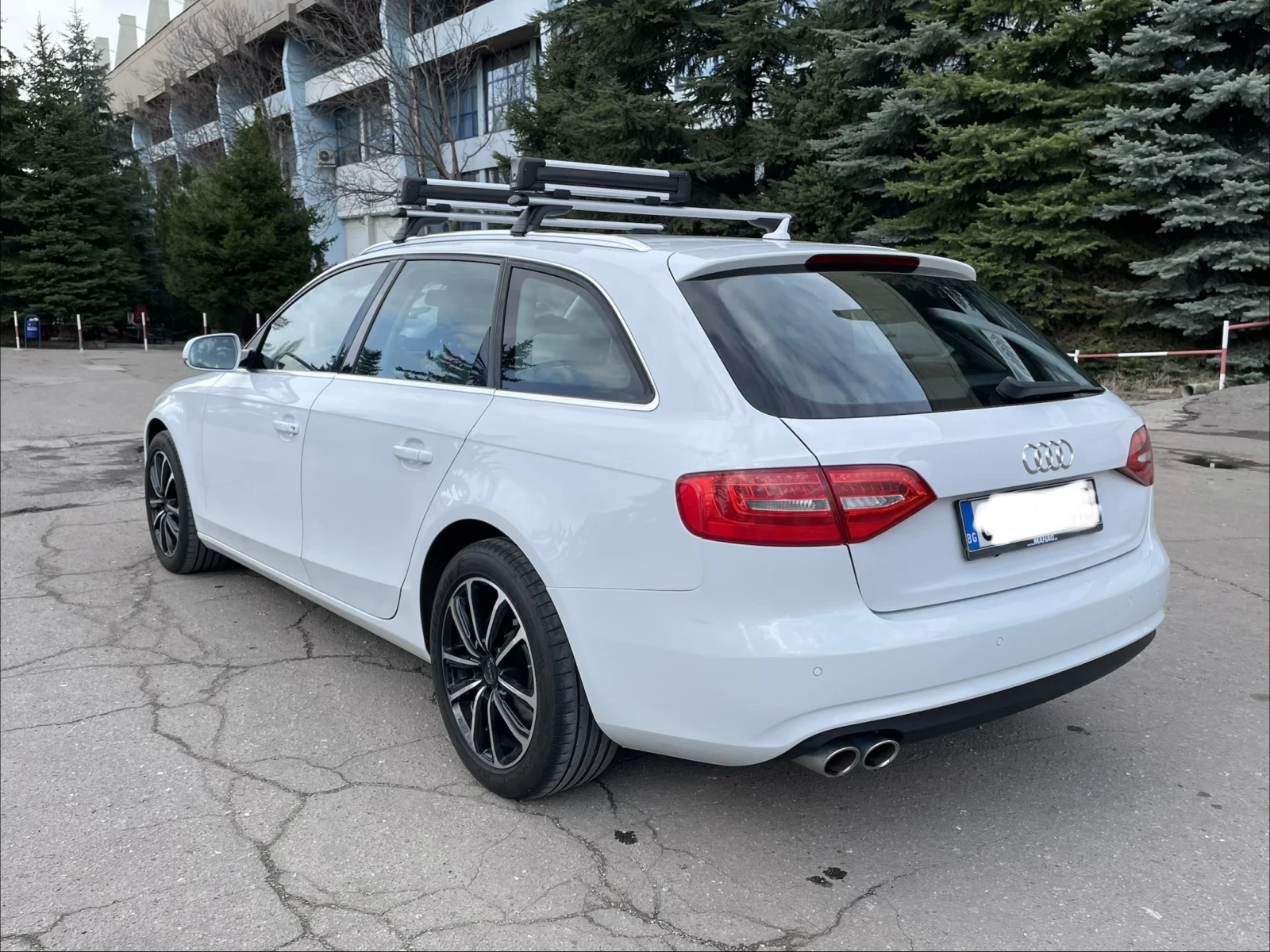 Audi A4 Avant 2.0 TDI, снимка 4 - Автомобили и джипове - 54321389