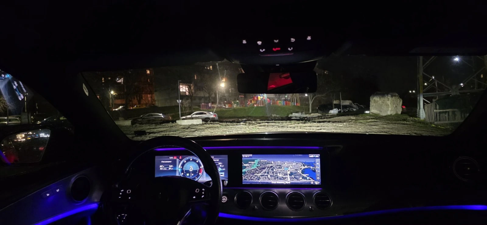 Mercedes-Benz E 220  AMG, снимка 17 - Автомобили и джипове - 54481126