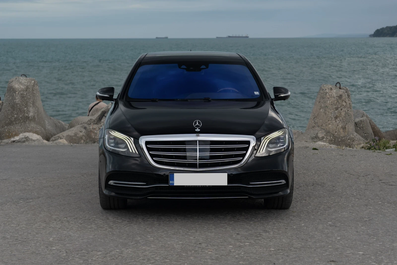 Mercedes-Benz S 560 FULL/ 3TV/ ПАСАЖЕР ПАКЕТ, снимка 2 - Автомобили и джипове - 54929731