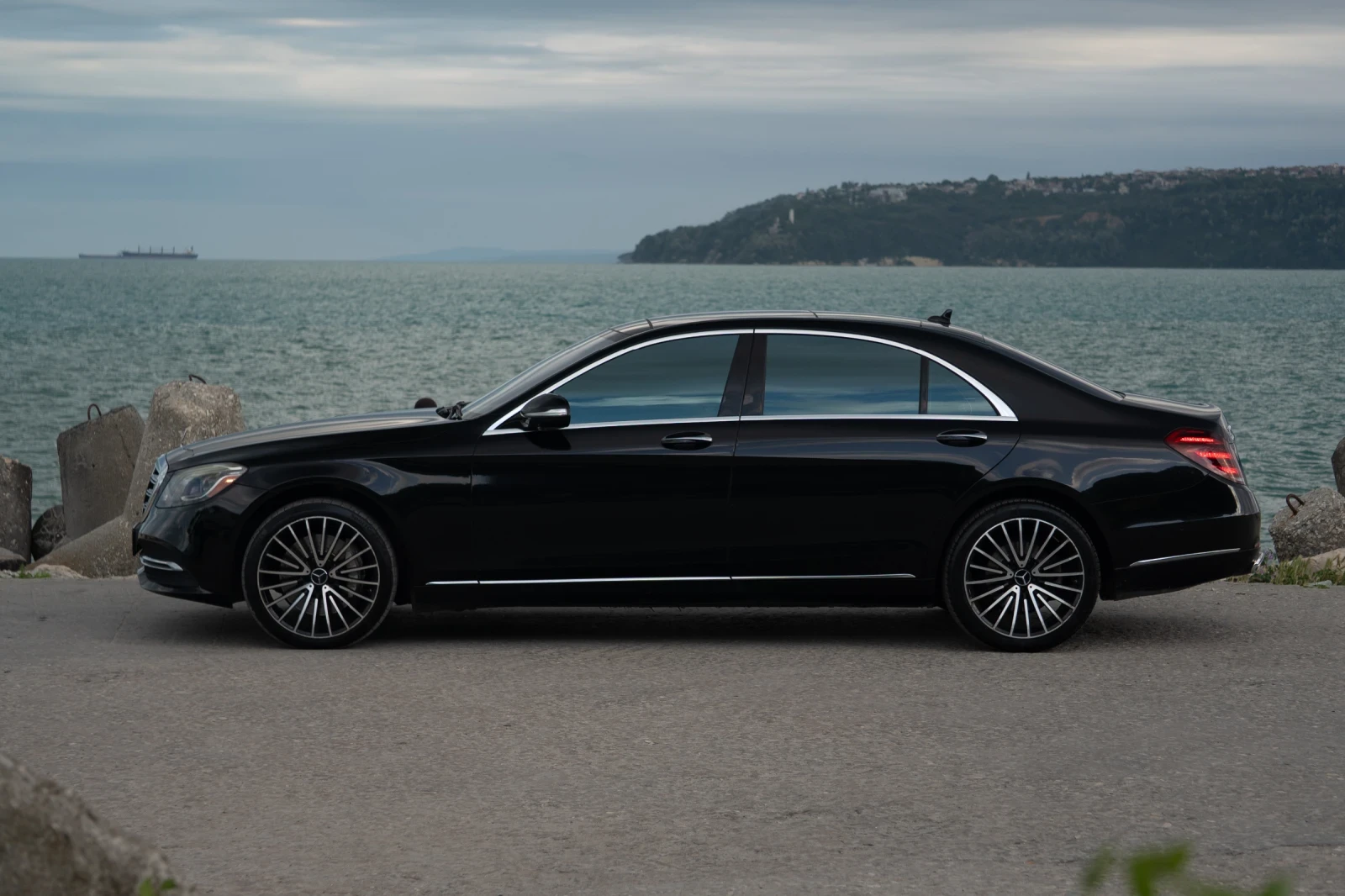 Mercedes-Benz S 560 FULL/ 3TV/ ПАСАЖЕР ПАКЕТ, снимка 5 - Автомобили и джипове - 54929731